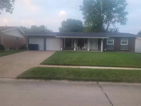 1343 Kingsford Dr, Florissant, MO 63031