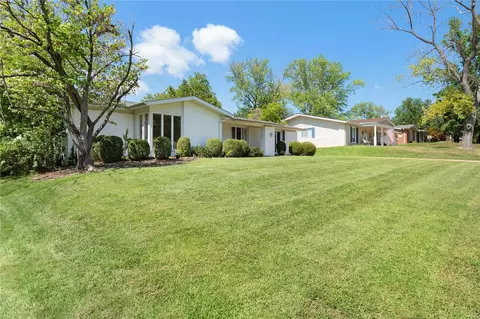 573 Highland Ridge Dr, Ballwin, MO 63011 photo 38