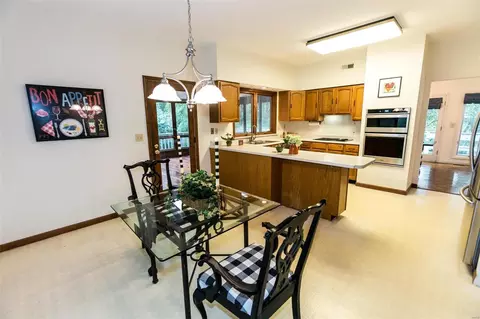 536 Shadowridge Dr, Wildwood, MO 63011 photo 10
