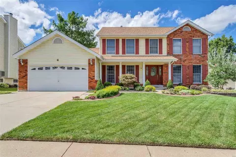 4 Hidden Meadow Ct, Saint Charles, MO 63303