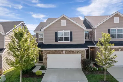 508 Peruque Commons Ct, Wentzville, MO 63385