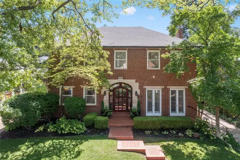 556 Purdue Ave, Saint Louis, MO 63130
