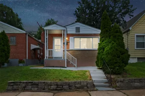 4082 Schiller Pl, Saint Louis, MO 63116