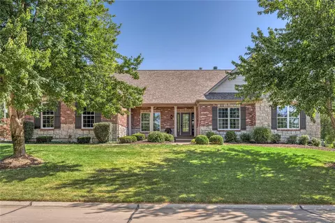 4050 Austin Dr, Saint Charles, MO 63304