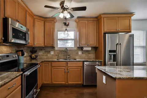 1120 Cypress Dr, O'fallon, MO 63366 photo 6