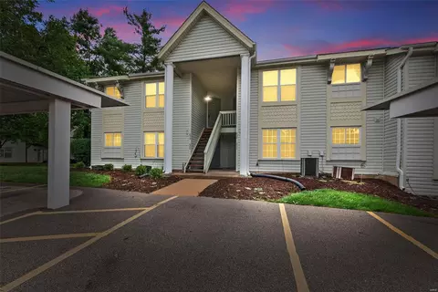 630 Sugar Trail Court 52ndfl #52ND, Saint Peters, MO 63376
