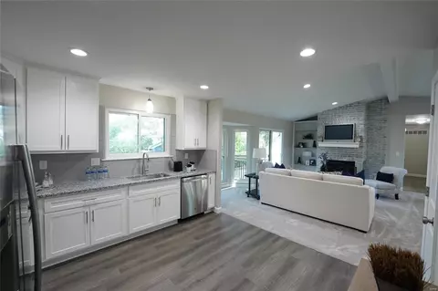 2427 Sundance Dr, O'fallon, MO 63368 photo 13