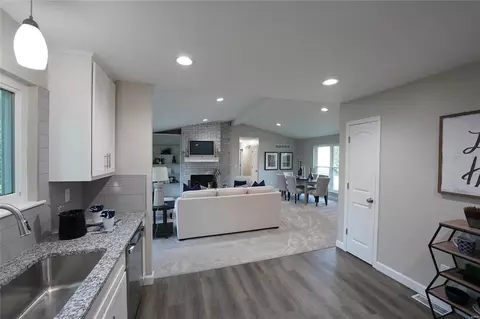 2427 Sundance Dr, O'fallon, MO 63368 photo 14
