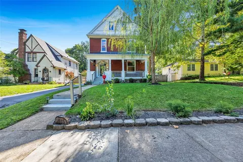 414 Summit Ave, Saint Louis, MO 63119