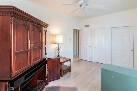 10146 Tanbridge Rd, Saint Louis, MO 63128 photo 17