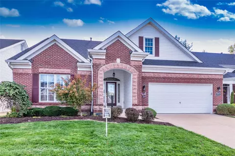 10146 Tanbridge Rd, Saint Louis, MO 63128
