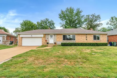 6204 Helm Dr, Saint Louis, MO 63109