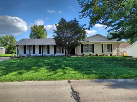 3958 Windemer Dr, Florissant, MO 63033