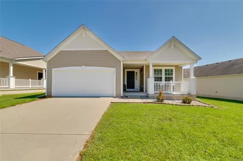 141 Fox Creek Dr, Wentzville, MO 63385