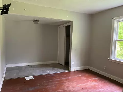 317 S Dade Ave, Ferguson, MO 63135 photo 7