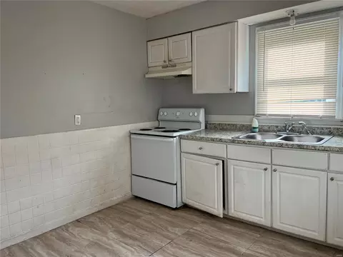 317 S Dade Ave, Ferguson, MO 63135 photo 5