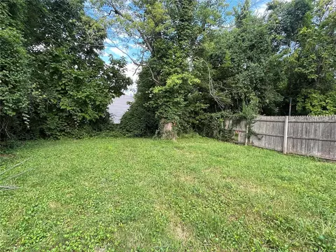 317 S Dade Ave, Ferguson, MO 63135 photo 10