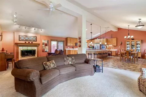 10649 Rebecca Dr, Sappington, MO 63128 photo 3