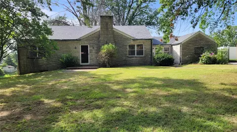 3149 Dillon Dr, Saint Louis, MO 63125
