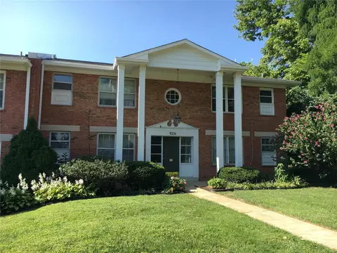 926 Marshall Ave #D, Saint Louis, MO 63119