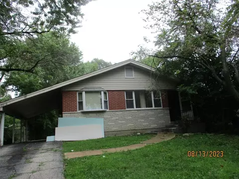 12030 Lavida Ave, Saint Louis, MO 63138
