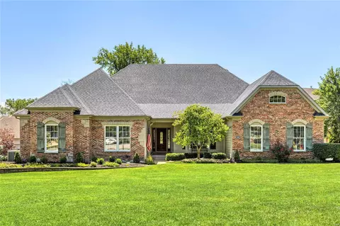 24 Spring Mill Woods Ct, Saint Charles, MO 63303