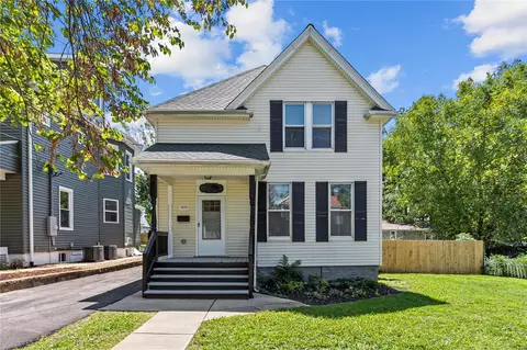 3532 Oxford Blvd, Saint Louis, MO 63143