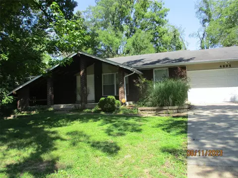 4895 Parkton Pl, Black Jack, MO 63033
