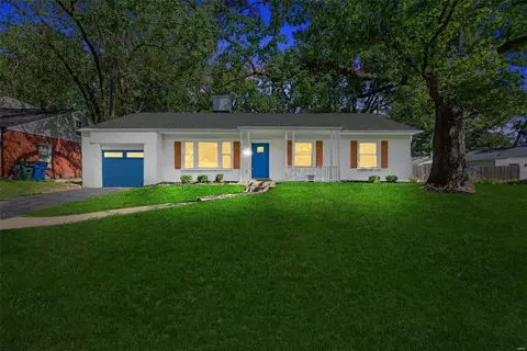 995 Nancy Carol Ln, Saint Louis, MO 63122