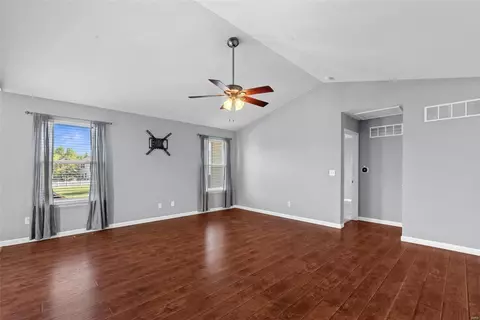 411 Wynchat Dr, O'fallon, MO 63366 photo 4