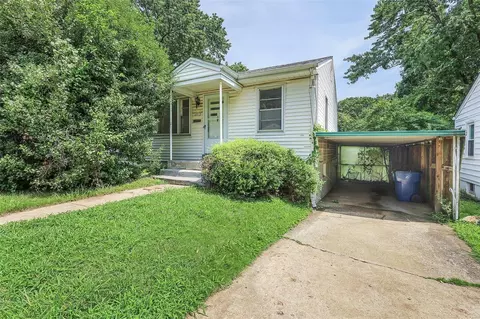 4012 Jenny Dr, Saint Louis, MO 63121
