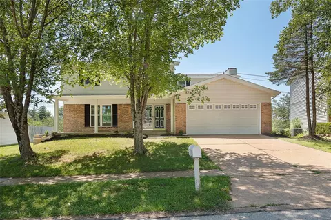 622 Showplace Ct, Ballwin, MO 63021 photo 31