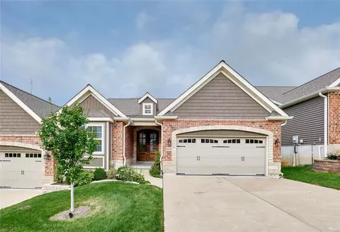 9829 Rich Keen Ct, Saint Louis, MO 63126