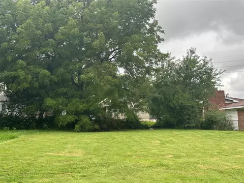 6141 Jackson Ave, Saint Louis, MO 63134