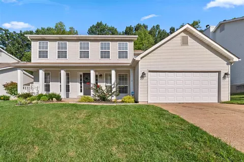 2017 Meramec Meadows Dr, Fenton, MO 63026