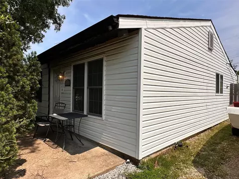 Exterior - 612 Schmelz Dr, Eureka, MO 63025 photo 3 of 8