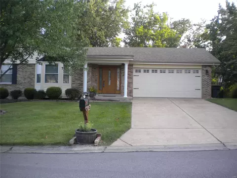 75 Crescent Hills Dr, Saint Peters, MO 63376