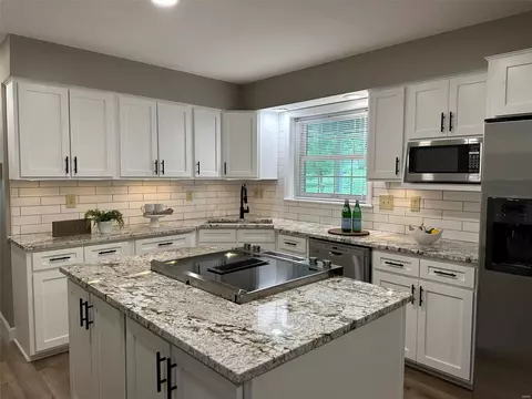 4137 Current Dr, Saint Charles, MO 63304 photo 10