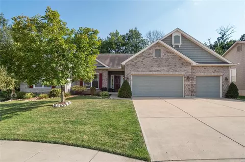 440 Parkview Manor Ln, Wentzville, MO 63385