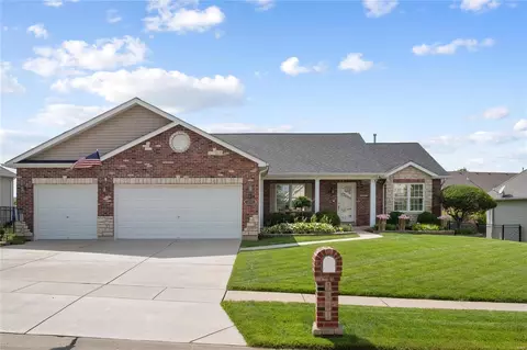 3831 Rocky Mound Dr, Wentzville, MO 63385
