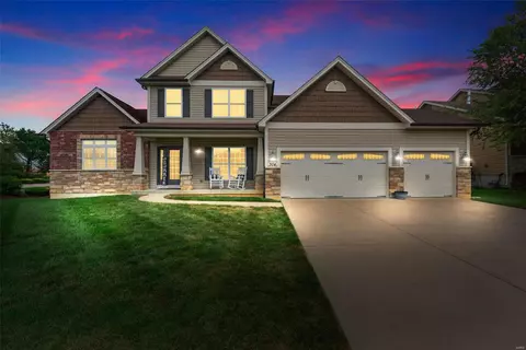 304 Parkview Manor Ln, Wentzville, MO 63385