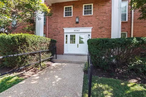 10367 Oxford Hill Dr #22, Saint Louis, MO 63146
