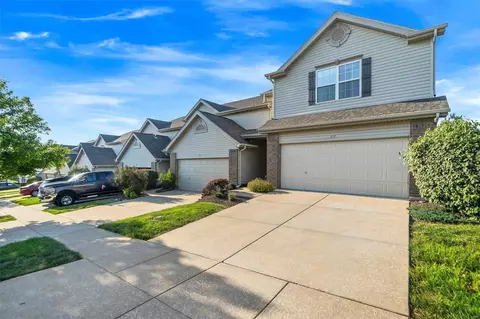 217 Shady Rock Ln, O'fallon, MO 63368