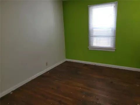 2004 Bainbridge Dr, Saint Louis, MO 63133 photo 7