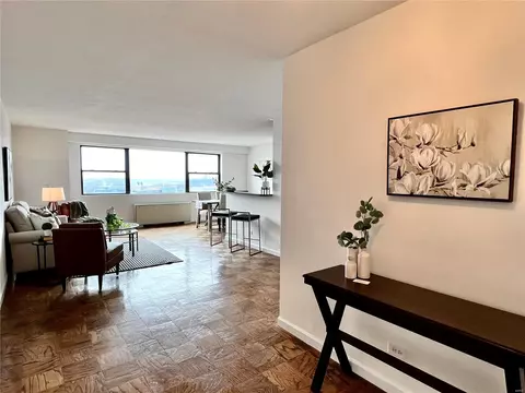 4466 W Pine Blvd #23G, Saint Louis, MO 63108