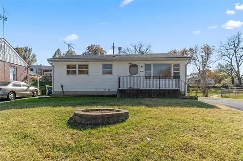 10266 Breckenridge Rd, Saint Ann, MO 63074
