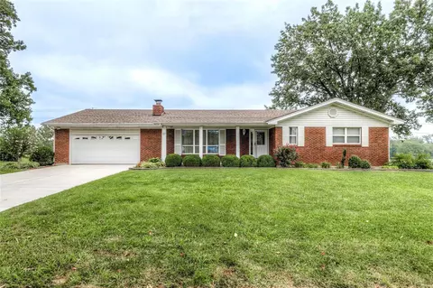 27 N Joyce Ellen Way, Saint Peters, MO 63376