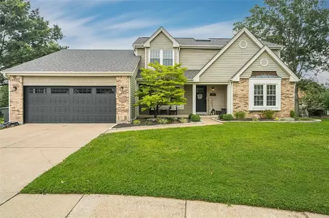 6760 Dry Mill Ct, Saint Louis, MO 63129