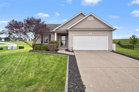 16 Schroeder Ct, Wentzville, MO 63385