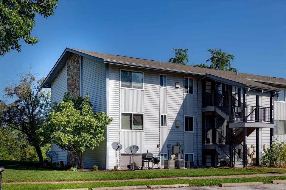 1843 Gascony Parc Dr, Lake Saint Louis, MO 63367 35 Photos Movoto